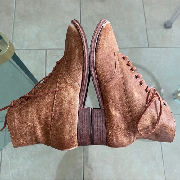 The GREAT. Womens The boxcar boots - brown - sz 7 - distressed - lace ups - Picture 13 of 15